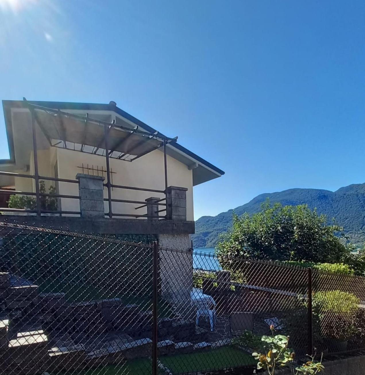 Lake And Guzzi View - Holiday Home Mandello del Lario Exteriör bild